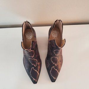 Vince Camuto Gigietta Booties MAUVE MULTI EMBOSSED LEATHER, Size 8 M (like new!)